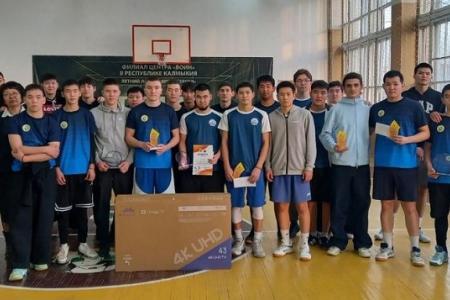 Калмыцкий реском КПРФ  стал спонсором турнира по волейболу среди студенческих команд