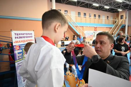 В Ульяновской области состоялся Чемпионат и Первенство по всестилевому каратэ на призы сенатора РФ Айрата Гибатдинова