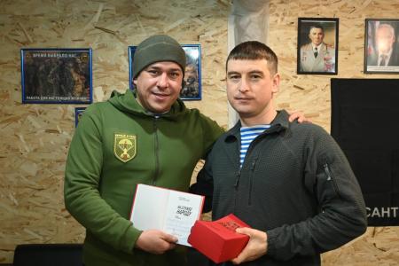 Сенатор Айрат Гибатдинов совершил рабочую поездку на территорию СВО