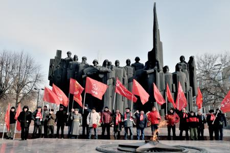 Красный автопробег - родному Воронежу!