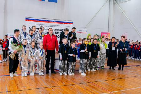 Лидер тюменских коммунистов Тамара Казанцева вручила награды победителям чемпионата Тюменской области по фитнес-аэробике