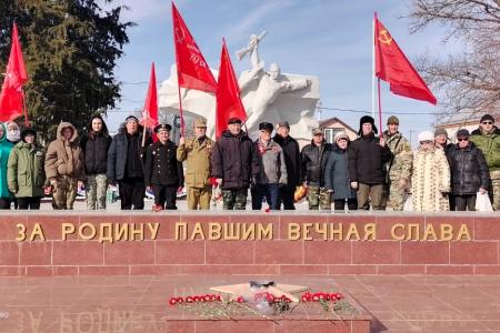 Краснодарский край. Активисты КПРФ и других лево-патриотических сил отметили День Советской Армии и Венно-морского флота