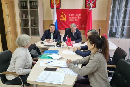 Руководитель фракции КПРФ в Московской областной Думе Александр Наумов провел прием жителей в г.о. Ступино