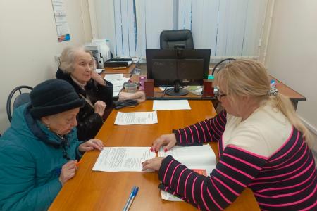 Подмосковные коммунисты: Родная, любимая наша страна, ты можешь на нас положиться!
