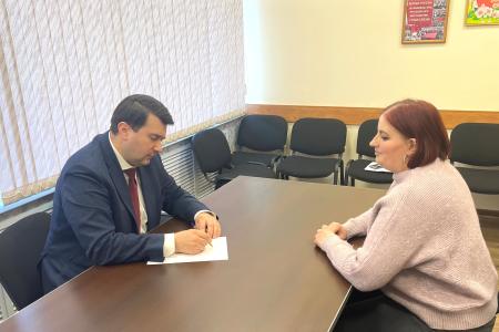 Олег Лебедев выступил на конференции Псковского областного отделения КПРФ и провел прием избирателей