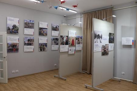 Участники Арктического форума КПРФ посетили в Салехарде выставку, посвящённую военкору-коммунисту Ростиславу Журавлёву