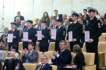 Владимир Кашин: Важнейшие задачи рыбохозяйственной отрасли  -  обеспечить население качественной и безопасной рыбной продукцией, и создать современную инфраструктуру рыболовецких прибрежных поселков для жизни и работы