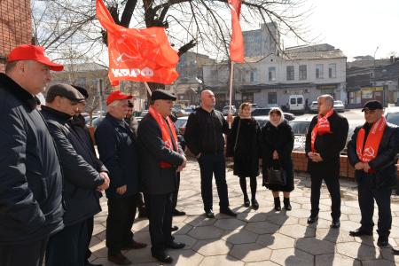 Коммунисты Дагестана почтили память И.В. Сталина