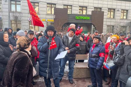 Денис Парфенов в Москворечье-Сабурово: сохранить поликлинику №210!