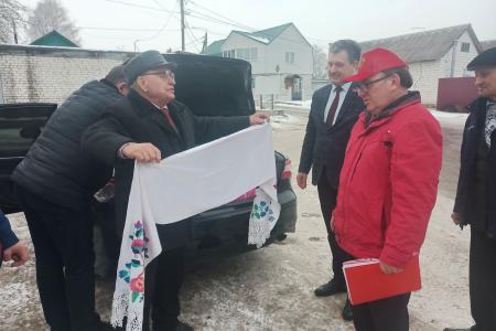Брянск. Ветеран КПРФ В.П. Губенок собрал гуманитарную помощь для жителей Курской области