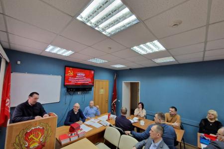 В Нижегородском коммунистическом университете политического руководства состоялся круглый стол на тему «Перестройка: 40 лет спустя»