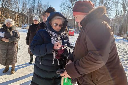 Руководство Ивановского обкома КПРФ провело встречи с жителями города Заволжск