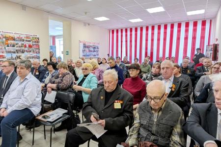 Олег Лебедев выступил на конференции Псковского областного отделения КПРФ и провел прием избирателей