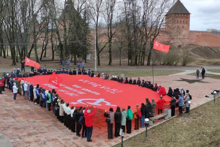 Антифашистский марш-эстафета «Наша Великая Победа» прошёл в Новгородской области