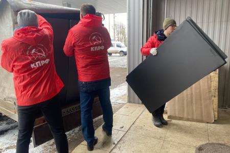 Коммунисты Удмуртии отправили гумпомощь в Курскую область