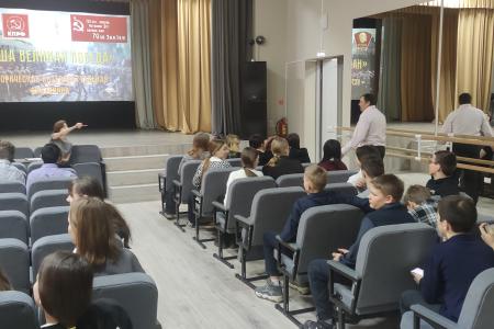 Новгородская область. Викторина «Наша Великая Победа» прошла для бронницких школьников