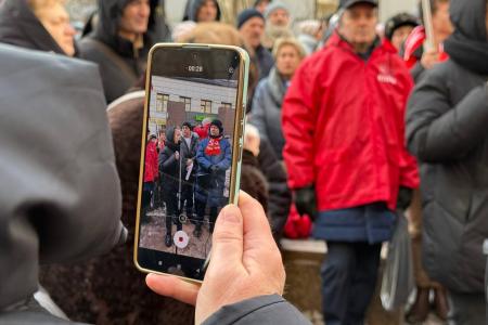 Денис Парфенов в Москворечье-Сабурово: сохранить поликлинику №210!