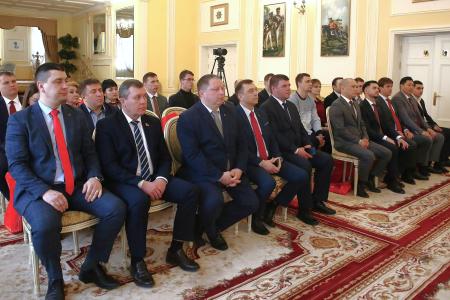 Геннадий Зюганов выпускникам Центра политической учёбы:  “Вы – крепкие ребята. Партия на вас надеется”