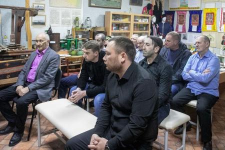 Глава фракции КРО КПРФ в парламенте  Калмыкии Николай Нуров провел в Яшалте встречу с избирателями и пленум райкома партии