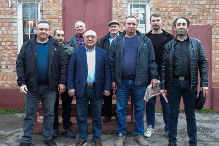 Глава фракции КРО КПРФ в парламенте  Калмыкии Николай Нуров провел в Яшалте встречу с избирателями и пленум райкома партии