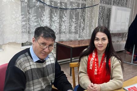 Кабардино-Балкария. Коммунист Марина Сивишкина проводит активную работу по привлечению граждан к участию в Народном референдуме КПРФ