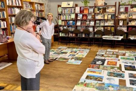 «Салют, Победа!». В Саратове состоялся первый этап подведения конкурса творческих работ по живописи, графике и скульптуре