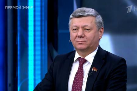 Дмитрий Новиков на Первом канале о “счётчике” Трампа и о том, что наилучшая защита от конфликта России и Украины – их единое государство