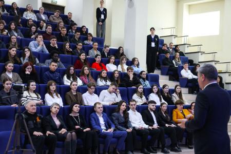 Дмитрий Новиков провёл встречу со студентами Северо-Кавказского федерального университета