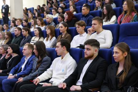 Дмитрий Новиков провёл встречу со студентами Северо-Кавказского федерального университета