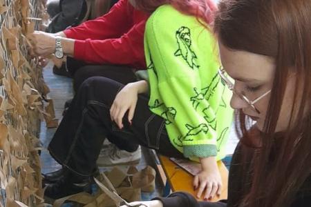 Воронежские коммунисты и комсомольцы при поддержке депутата Сергея Гаврилова поздравили матерей многодетных семей с 8 Марта