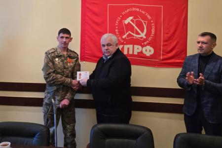 Делегация КПРФ во главе с Казбеком Тайсаевым прибыла в Донецкую Народную Республику