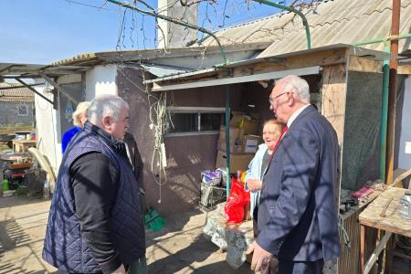 Делегация КПРФ во главе с Казбеком Тайсаевым прибыла в Донецкую Народную Республику