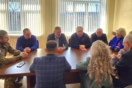 Делегация КПРФ во главе с Казбеком Тайсаевым прибыла в Донецкую Народную Республику