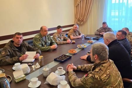 Делегация КПРФ во главе с Казбеком Тайсаевым прибыла в Донецкую Народную Республику