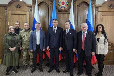 Делегация КПРФ во главе с Казбеком Тайсаевым в Луганской Народной Республике