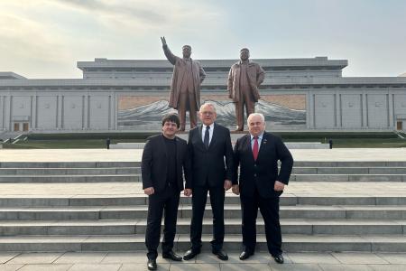 Делегация КПРФ во главе с К.К. Тайсаевым и А.А. Ющенко прибыла в КНДР