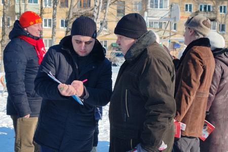 Руководство Ивановского обкома КПРФ провело встречи с жителями города Заволжск