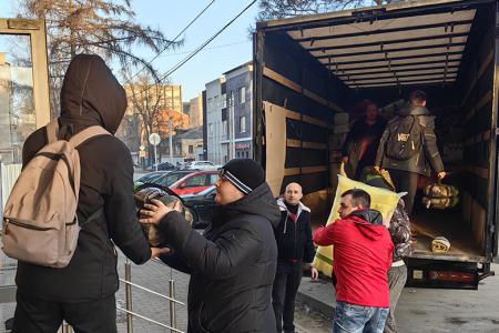 Ивановские коммунисты передали очередной гуманитарный груз в руки бойцам в Курской и Белгородской областях