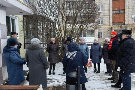 Представители Ивановского обкома КПРФ обсудили актуальные проблемы с жителями Родниковского района