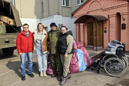 Ивановские коммунисты передали очередной гуманитарный груз в руки бойцам в Курской и Белгородской областях