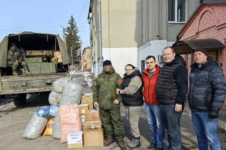 Ивановские коммунисты передали очередной гуманитарный груз в руки бойцам в Курской и Белгородской областях