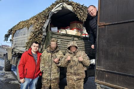 Ивановские коммунисты передали очередной гуманитарный груз в руки бойцам в Курской и Белгородской областях