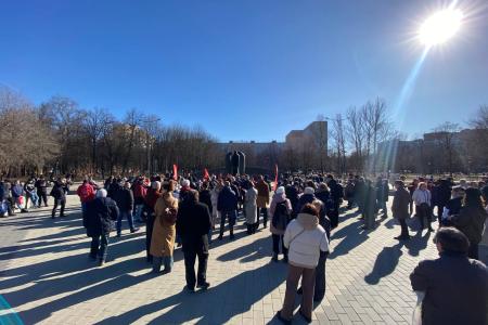 Москвичи при поддержке КПРФ выступили против уничтожения Афганского сквера