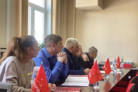 Мария Прусакова: В условиях системного кризиса капитализма деятельность партийных организаций Алтайского края направлена на социальную поддержку трудящихся