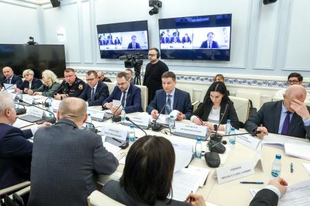 Айрат Гибатдинов заявил, что в России ведется работа над созданием единого стандарта антитеррористической безопасности образовательных учреждений