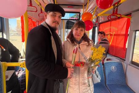 Белгородцы празднуют весну с надеждой на мир