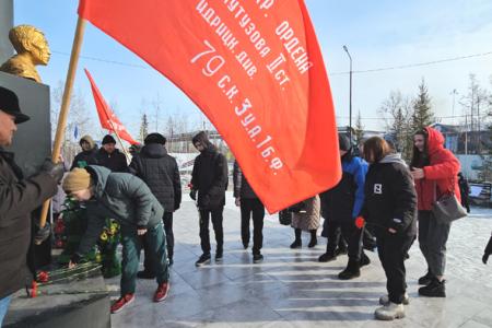 Знамя Победы алеет на Полюсе холода.  Марш-эстафета «Наша Великая Победа» в Якутии