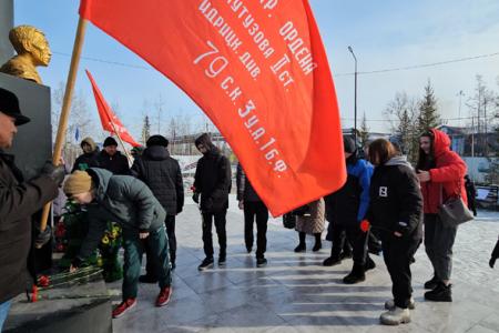 Знамя Победы алеет на Полюсе холода.  Марш-эстафета «Наша Великая Победа» в Якутии