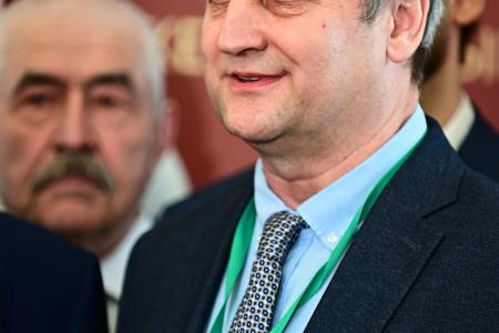 Г.А. Зюганов: "Пчела демонстрирует человеку примеры миролюбия и трудолюбия"