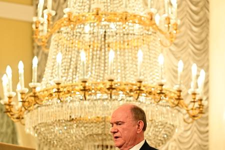 Г.А. Зюганов: "Пчела демонстрирует человеку примеры миролюбия и трудолюбия"